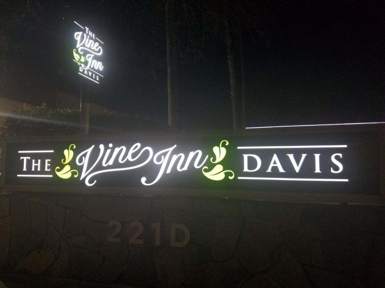 The Vine Inn Davis Bagian luar foto